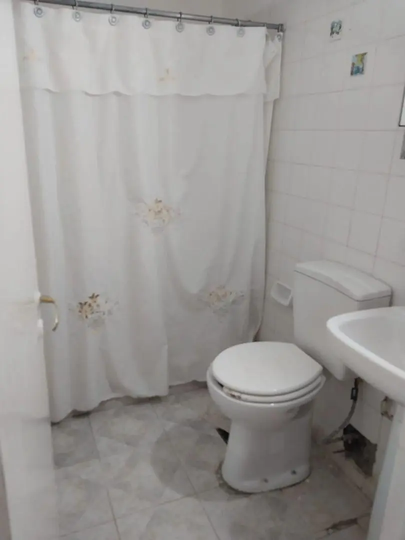VENTA DEPTO 4 AMBIENTES, Bº GREGORES, CALETA OLIVIA 5