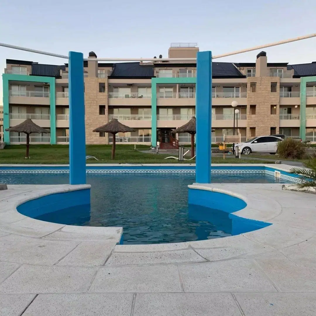 VENTA DEPTO 3 AMB C/ PARRILLA + COCHERA CUBIERTA, LAS GRUTAS 2
