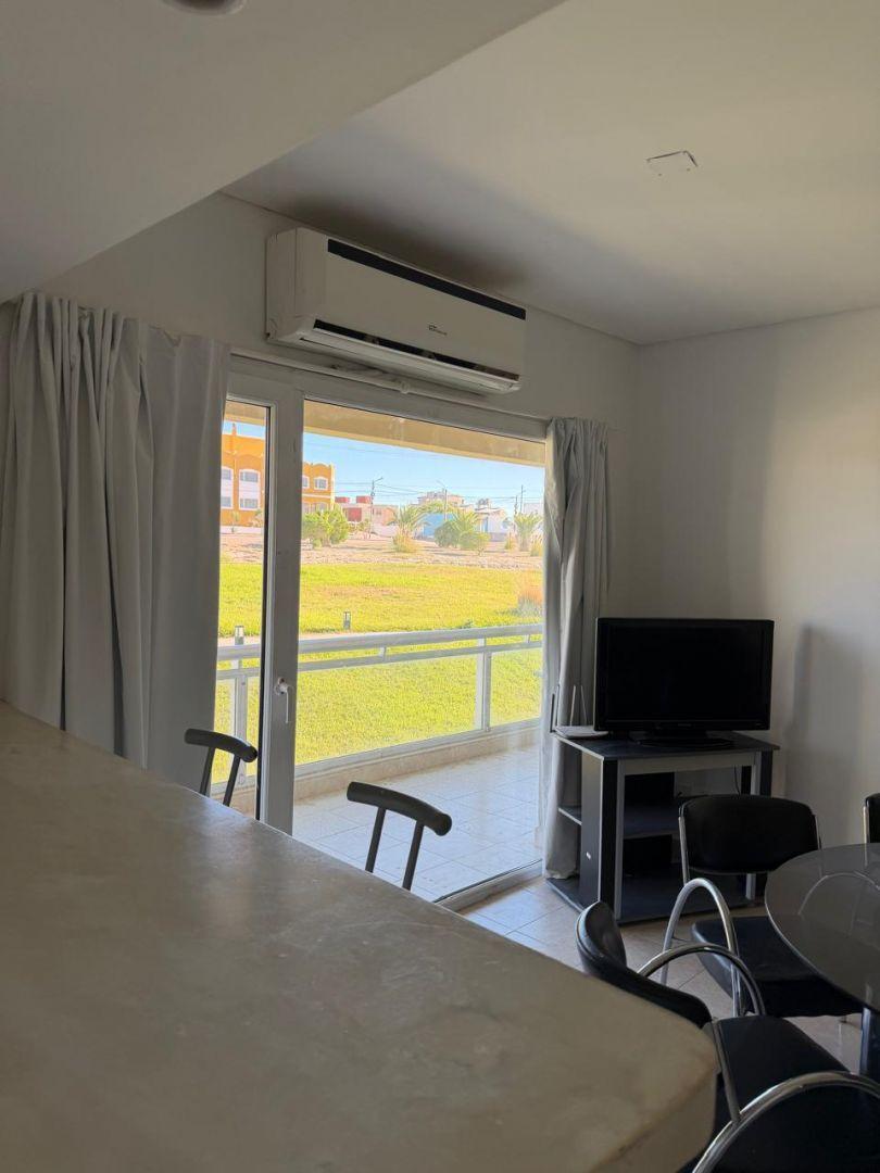 Foto de VENTA DEPTO 3 AMB C/ PARRILLA + COCHERA CUBIERTA, LAS GRUTAS, imagen 1
