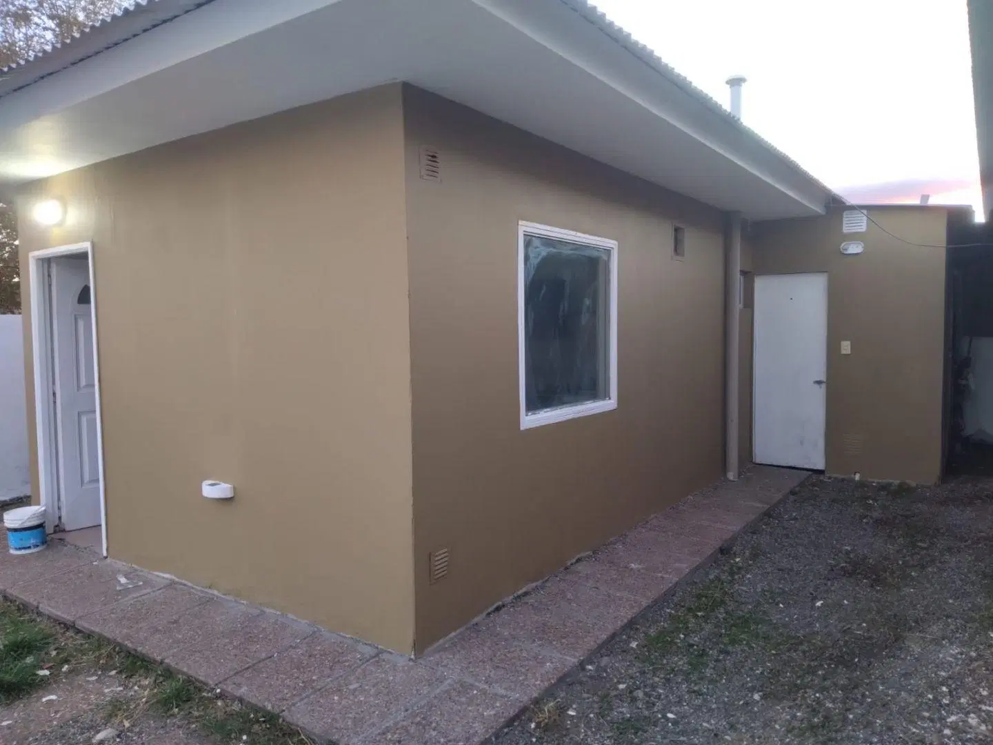 Venta de 2 casas de 4 y 2 ambientes, Centro, Pico Truncado 4
