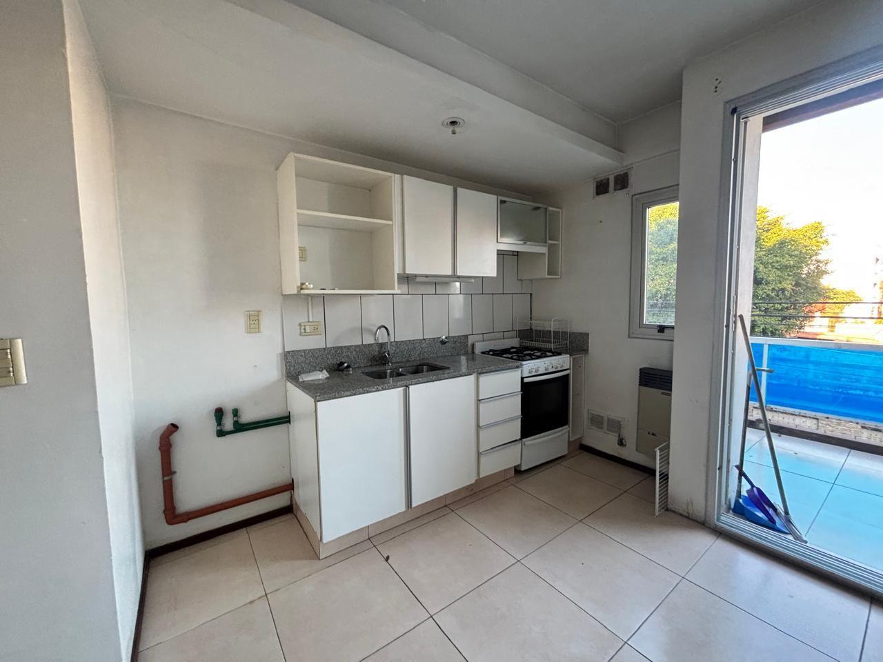 Foto de VENTA MONOAMBIENTE AL FRENTE C/ COCHERA, VILLA URQUIZA, CABA, imagen 2