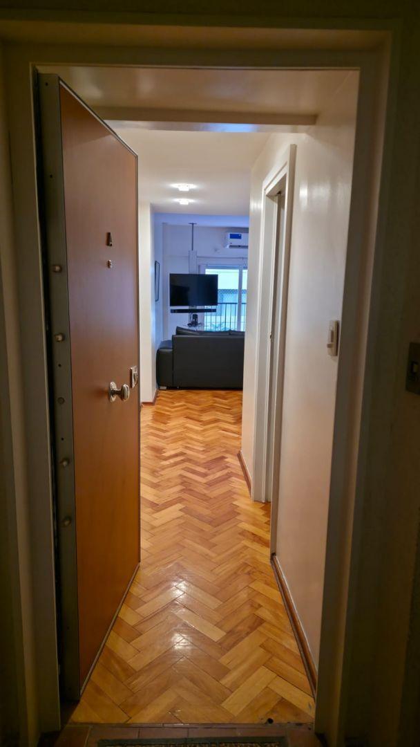 Foto de VENTA 3 AMBIENTES AL FRENTE CON BALCON, RECOLETA, imagen 3