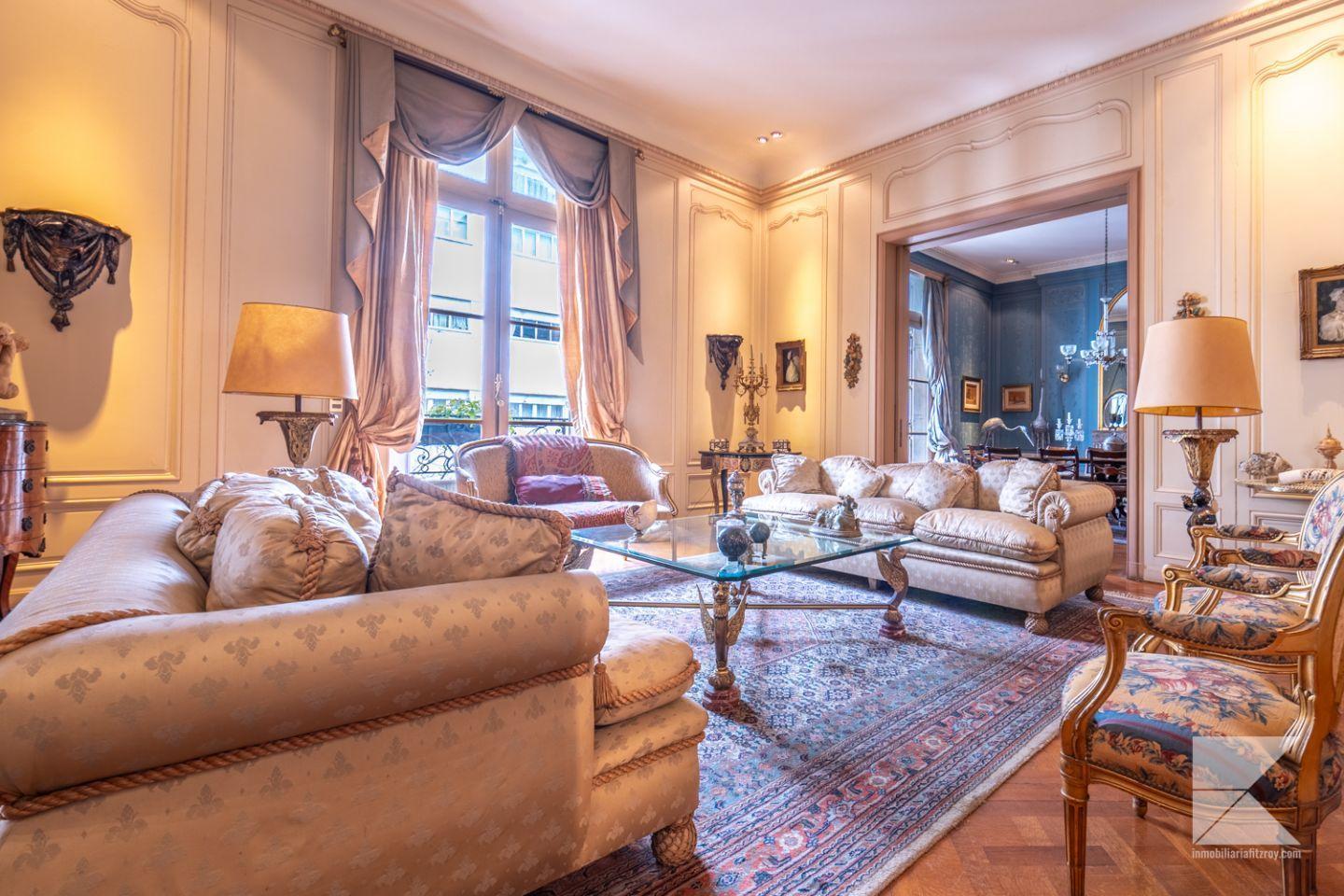 Foto de Venta de Tesoro arquitectónico francés en Juncal 900, 380m2, Recoleta, imagen 1