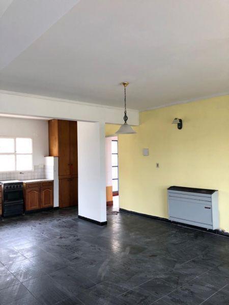 Foto de Venta Casa 4 ambientes con garaje y quincho, Bella Vista, imagen 5