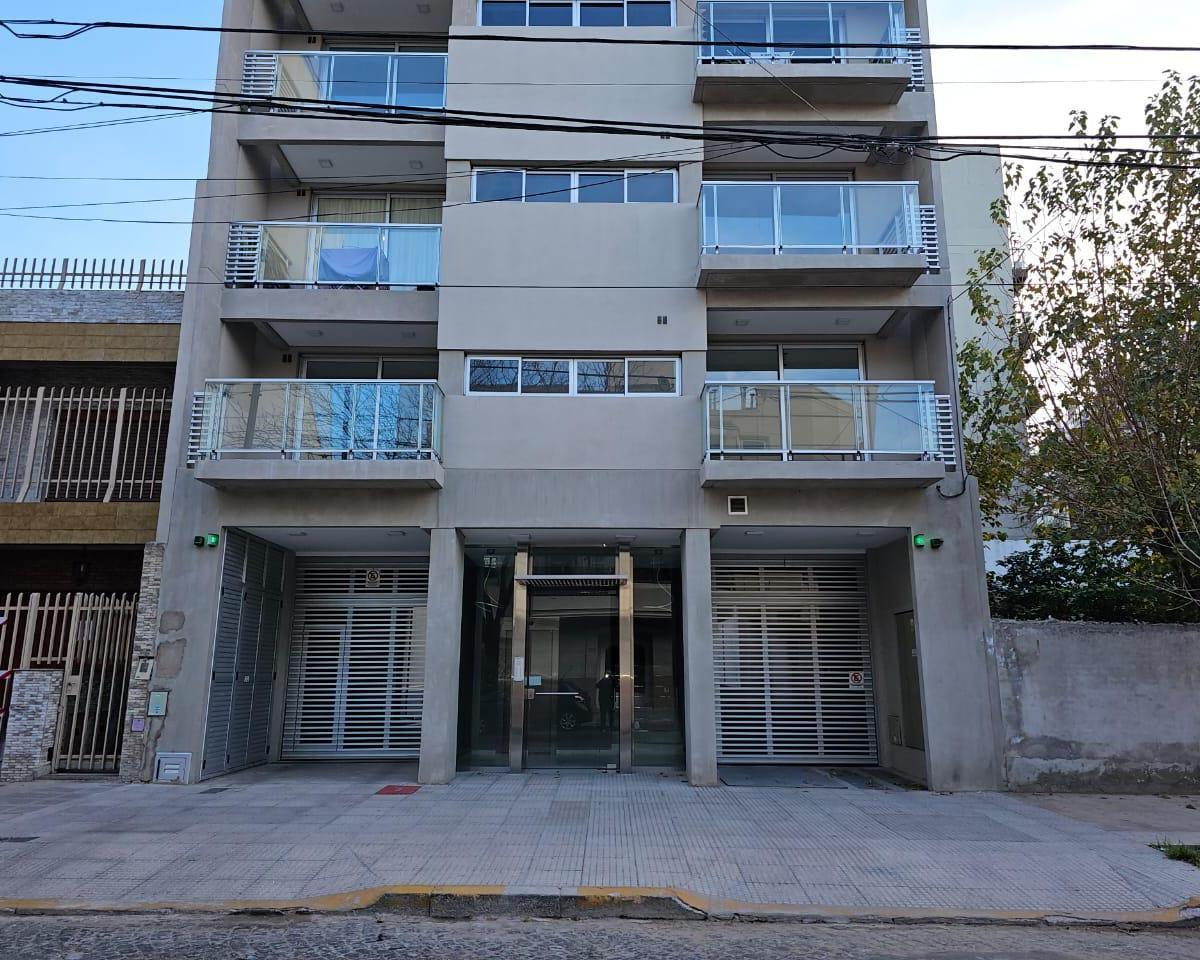 Dpto 3 Amb, Piso 7°b, 53,49 m² Total, C/ Balcón Al Fte, Liniers 2