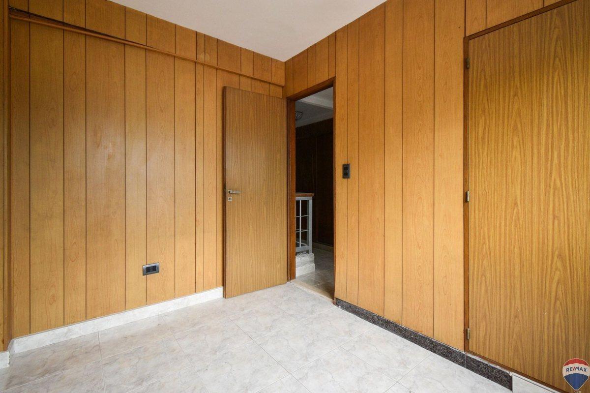 Venta PH 7 Ambientes Velez Sarsfield con Cochera 5