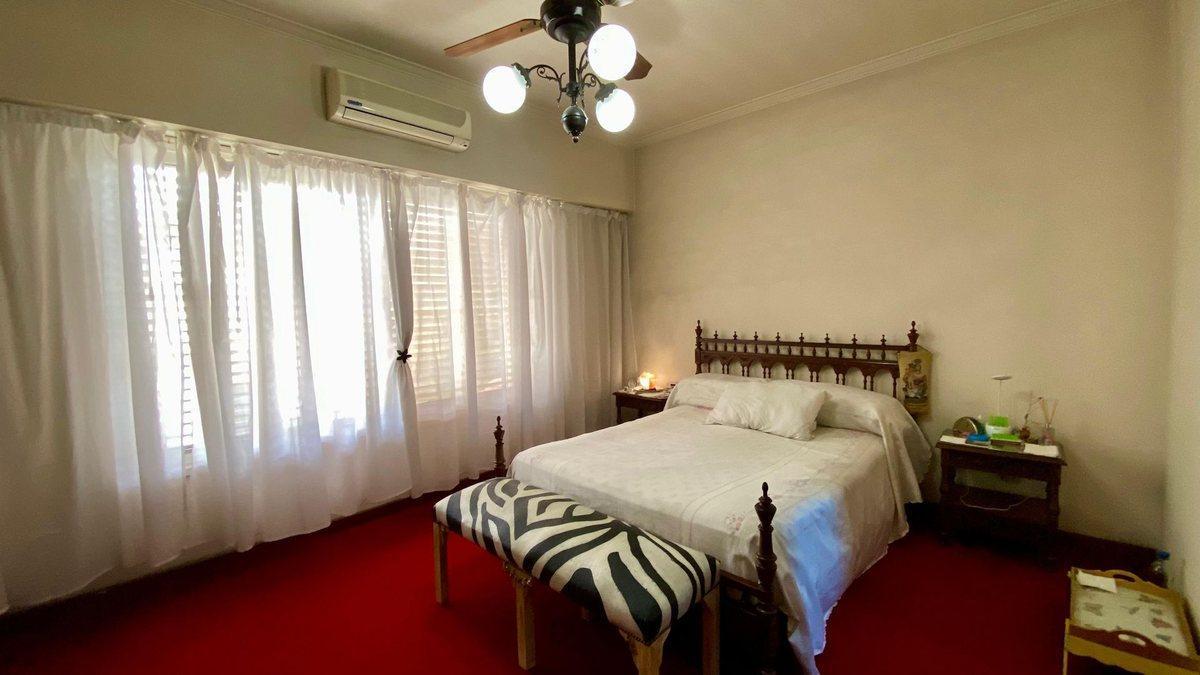 Casa 5 Ambientes Venta Haedo Cochera Quincho 5