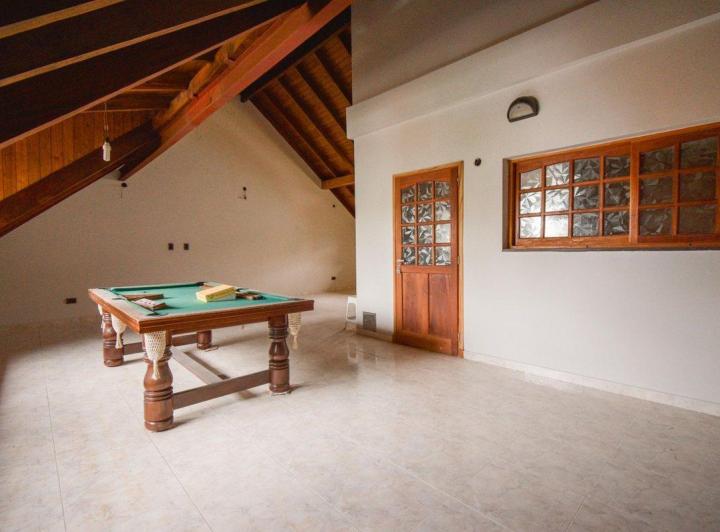 VENTA PH 7 AMBIENTES VELEZ SARSFIELD CON COCHERA 2