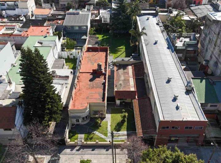 VENTA CASA MONTE CASTRO DOBLE LOTE FONDO LIBRE 4