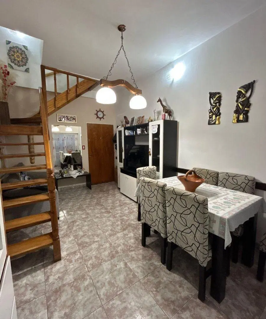 VENTA PH 2 AMBIENTES MONTE CASTRO 4