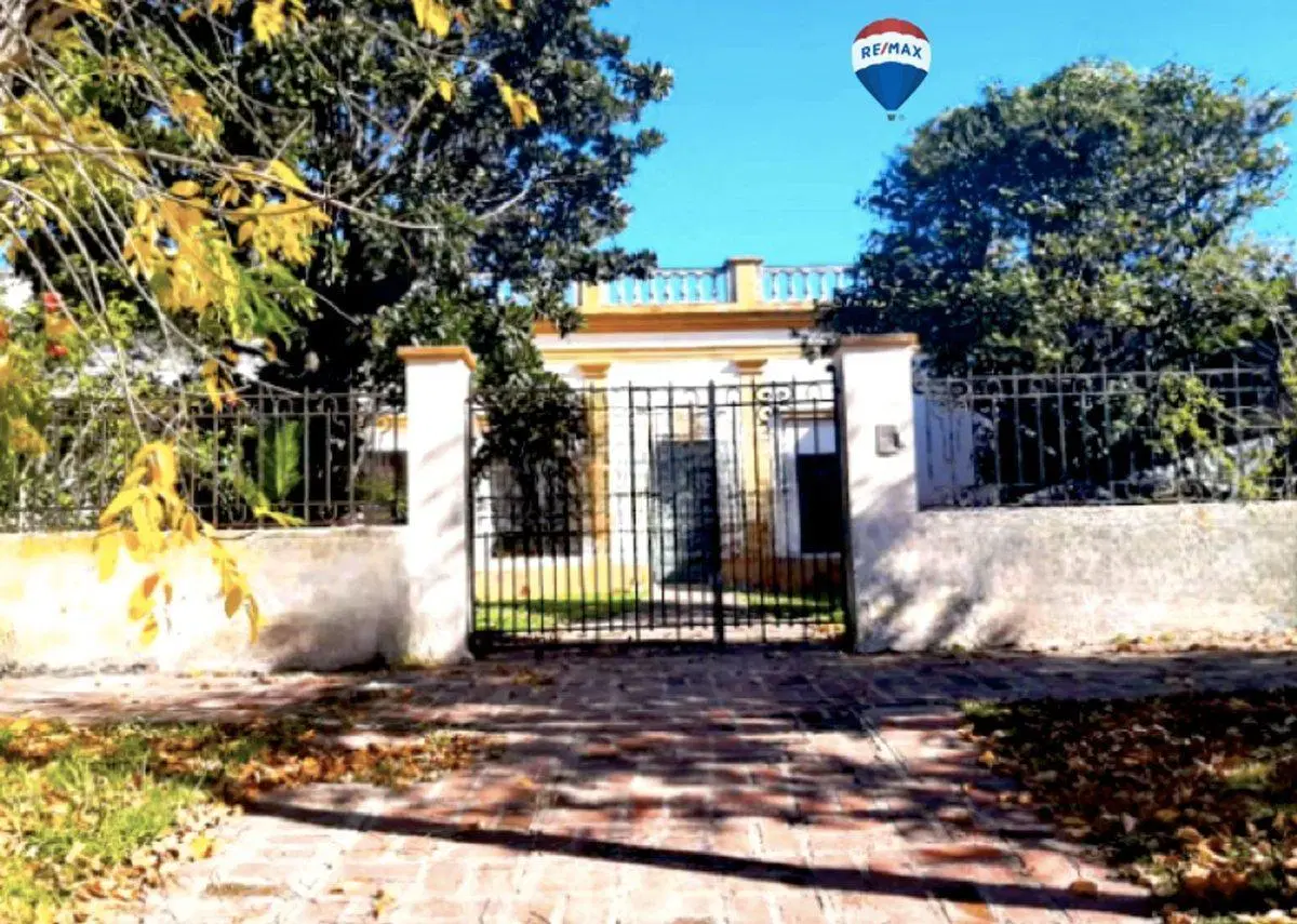 VENTA CASA 4 AMBIENTES, QUINCHO Y PARQUE LAS HERAS 5