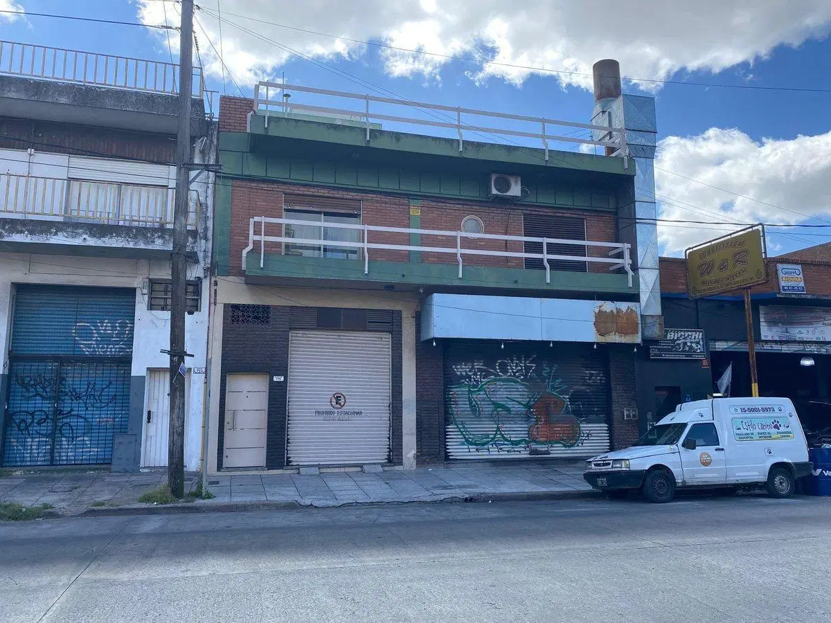 VENTA CASA 5AMBIENTES TERRAZA JARDIN LOCAL PALOMAR 2