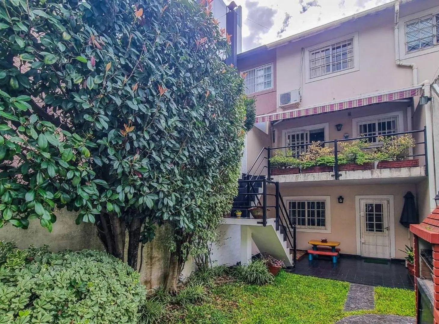 VENTA CASA 6 AMBIENTES VILLA DEVOTO JARDÍN COCHERA 2