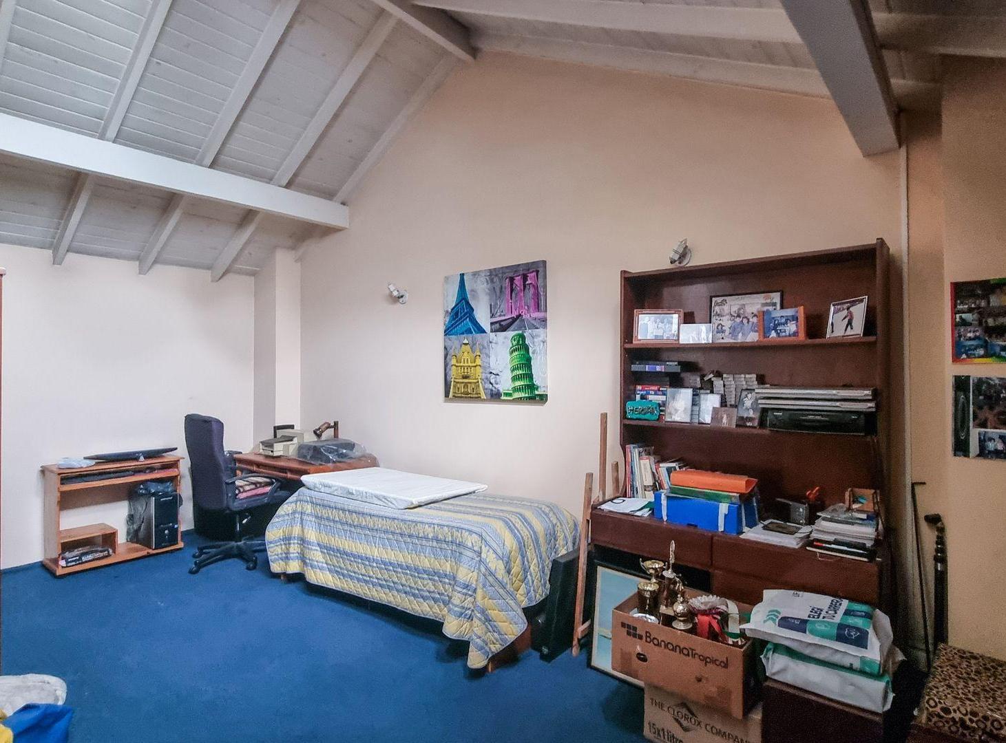 VENTA CASA 6 AMBIENTES VILLA DEVOTO JARDÍN COCHERA