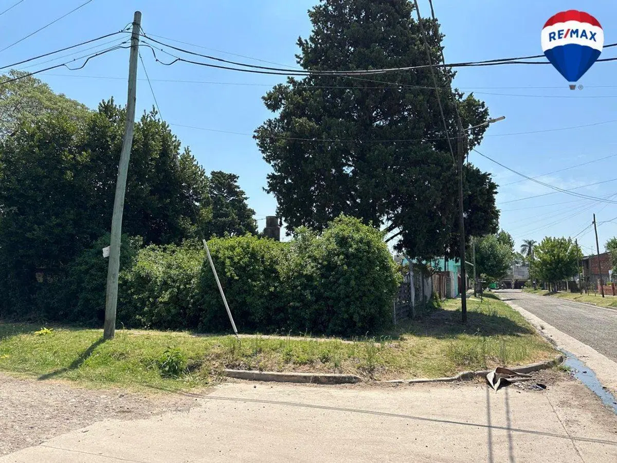 VENTA CASA 2 AMBIENTES RAFAEL CALZADA DOBLE LOTE 4