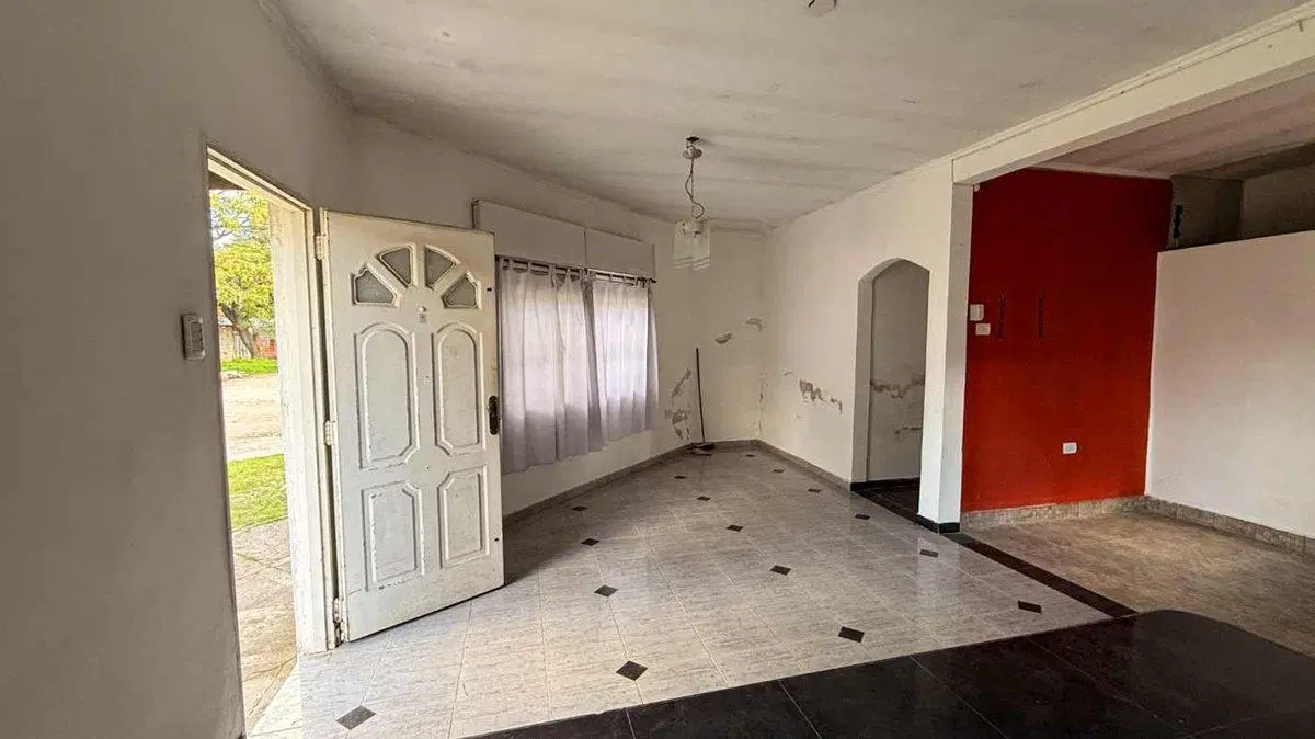 VENTA PH 3 AMBIENTES EN BURZACO C/COCHERA-PATIO 5