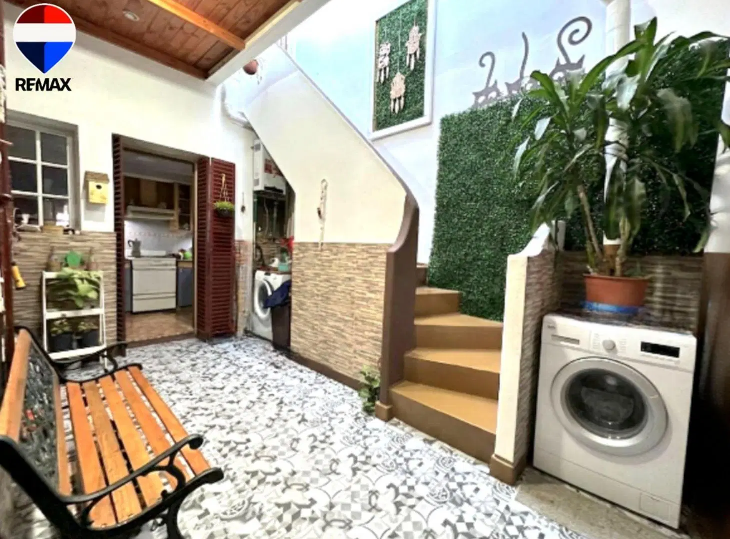 VENTA CASA 4 AMBIENTES COCHERA TERRAZA VELEZ SARFI 3