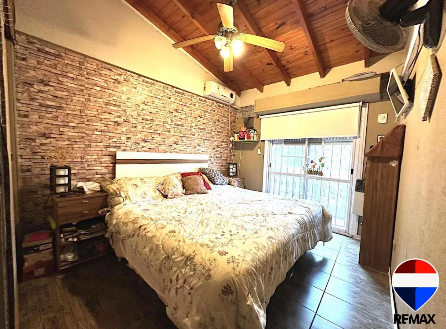 VENTA CASA 4 AMBIENTES COCHERA TERRAZA VELEZ SARFI 4
