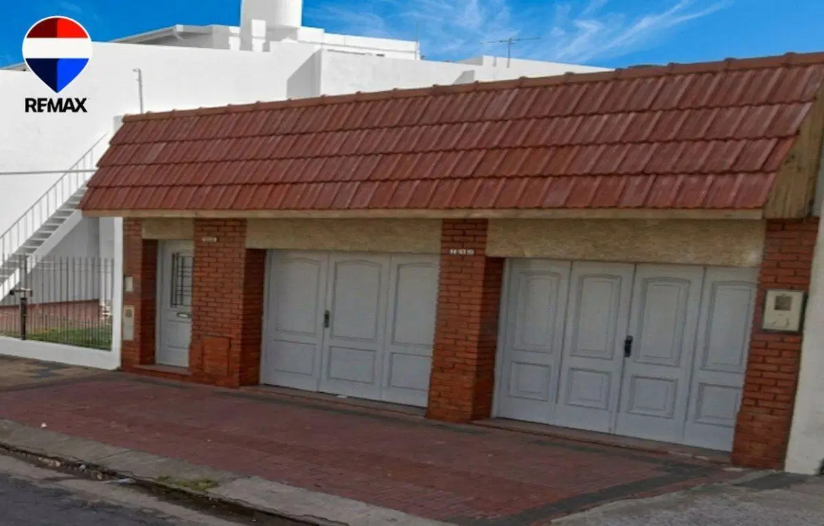 VENTA CASA AMPLIA AVELLANEDA PATIO DOS COCHERAS 2