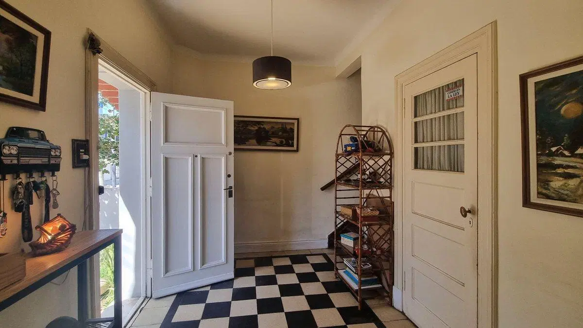 VENTA CASA 7 AMBIENTES EN VERSALLES PATIO TERRAZA 2