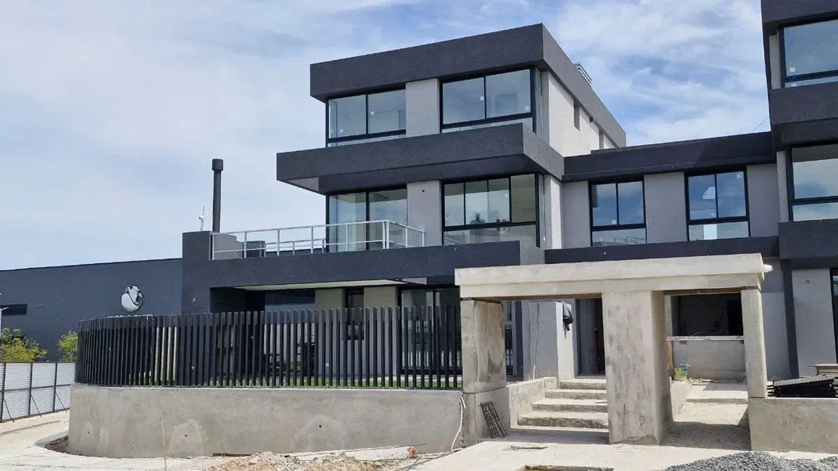 NORDELTA CASA TRIPLEX VENTA  4 AMBIENTES SERENITY 2