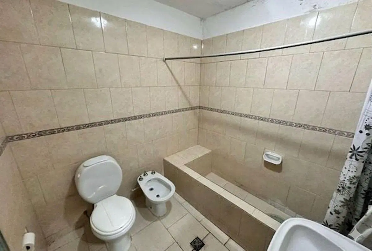 VENTA DOS CASAS SAAVEDRA LOTE DE 8,66 X 27 4