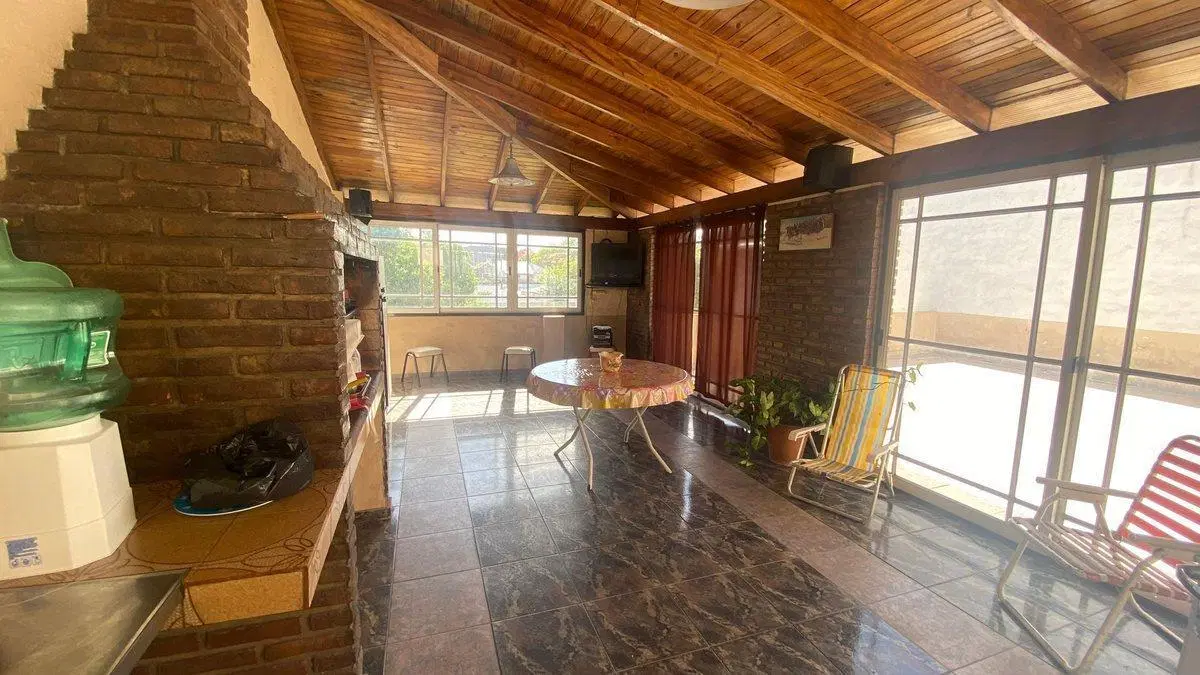 VENTA CASA 5AMBIENTES TERRAZA JARDIN LOCAL PALOMAR 2
