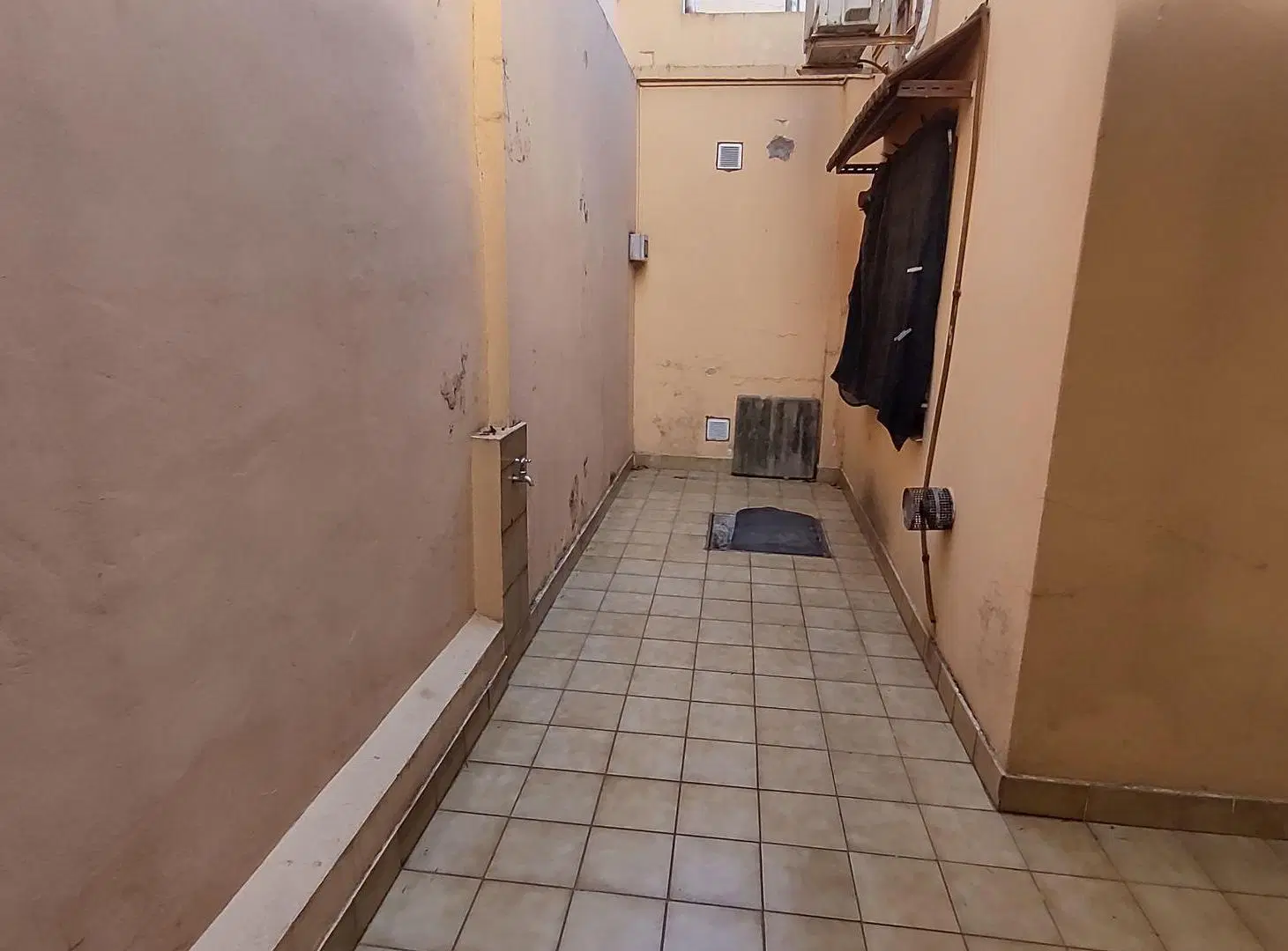 VENTA PH 3 AMBIENTES, PATIO, TZA, /VERSALLES 3
