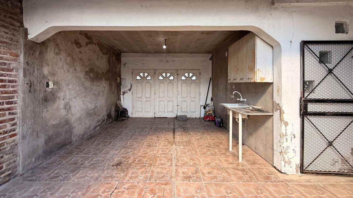 Foto de VENTA PH 3 AMBIENTES EN BURZACO C/COCHERA-PATIO, imagen 5
