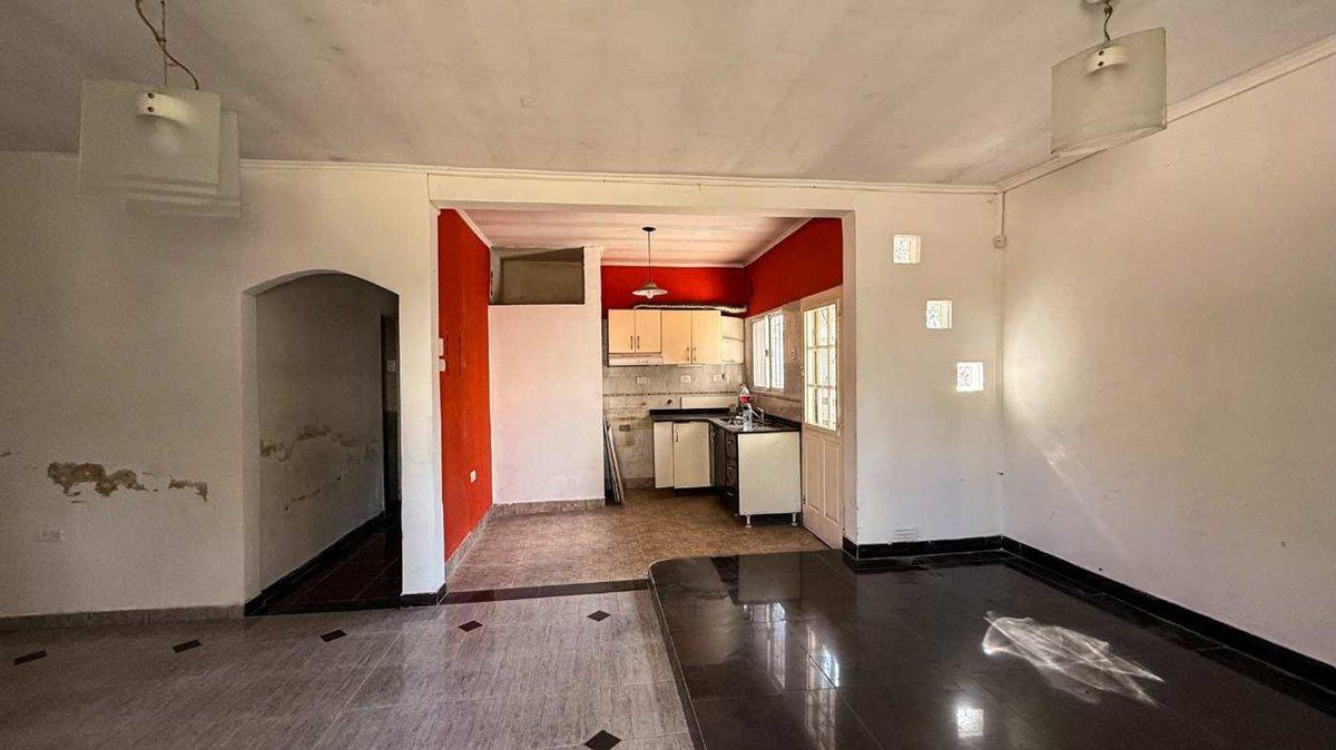 Foto de VENTA PH 3 AMBIENTES EN BURZACO C/COCHERA-PATIO, imagen 5