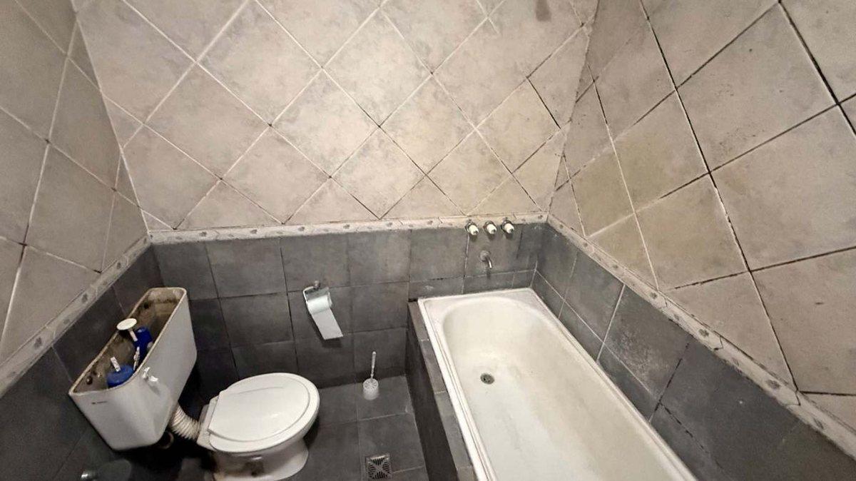 Foto de VENTA PH 3 AMBIENTES EN BURZACO C/COCHERA-PATIO, imagen 3
