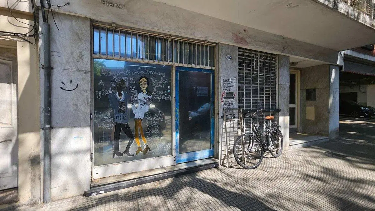 VENTA LOCAL COMERCIAL 23M2 EN ALMAGRO 8