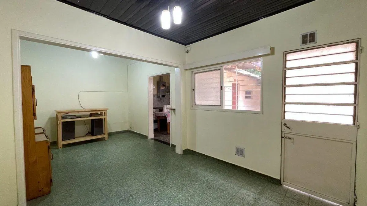 VENTA CASA 3 AMBIENTES VILLA MAIPU GARAGE Y PATIO 4
