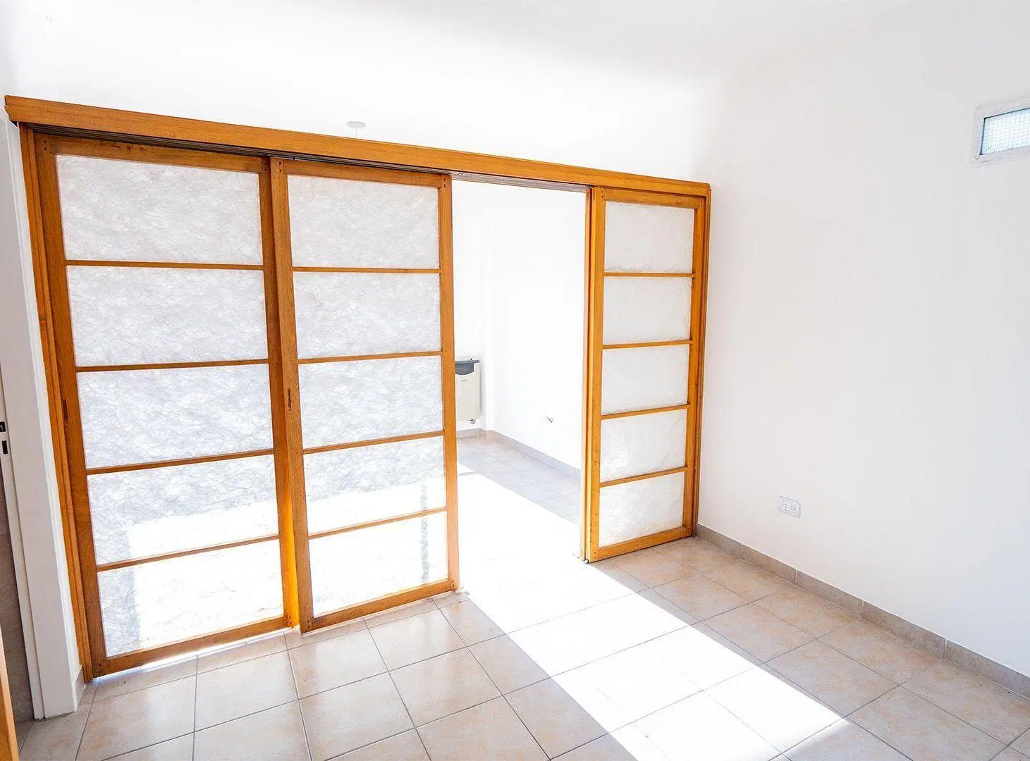 ALQUILER MONOAMBIENTE C/ DIVISION VILLA SANTA RITA 2