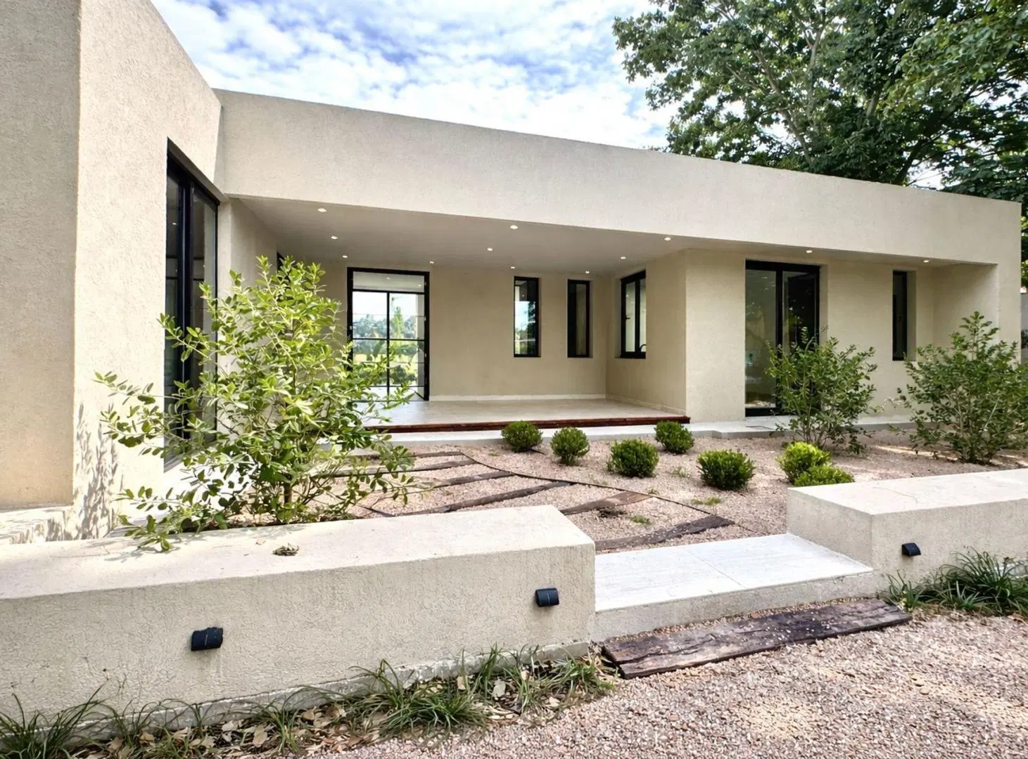 VENTA CASA CLUB POLO CENTAUROS A ESTRENAR 3