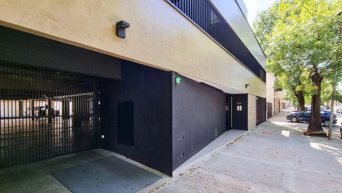 VENTA COCHERA SEMICUBIERTA VILLA PUEYRREDON PB 4