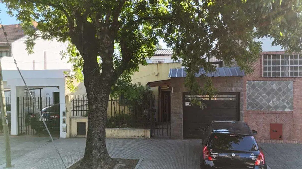 VENTA CASA MULTIFAMILIAR GARAJE PATIO VILLA LURO 5
