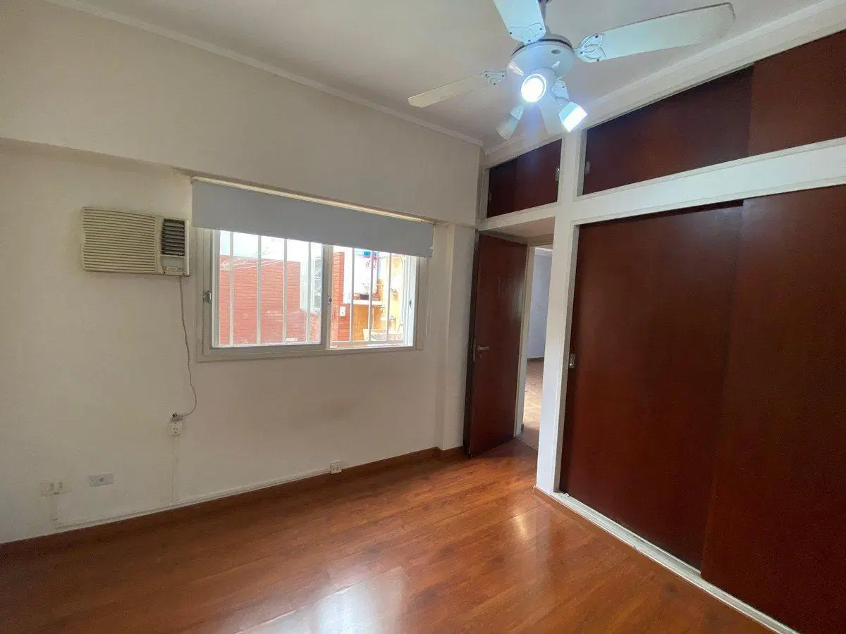 VENTA PH 3 AMB CON COCHERA Y PATIO VILLA LURO 4