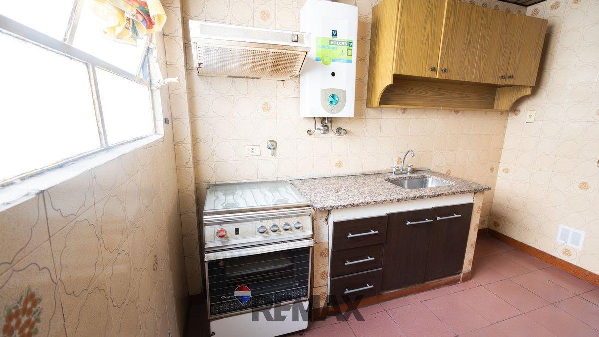 Foto de VENTA DEPARTAMENTO 3 AMB LINIERS APTO CREDITO, imagen 3