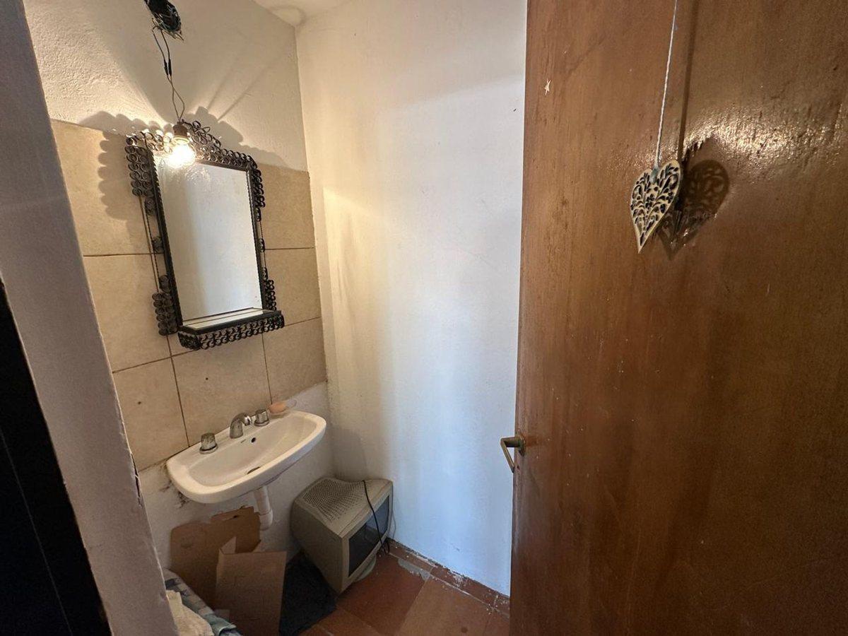 Foto de VENTA EN BLOCK 2 PH 6 AMB C/LOCAL VELEZ SARSFIELD, imagen 1