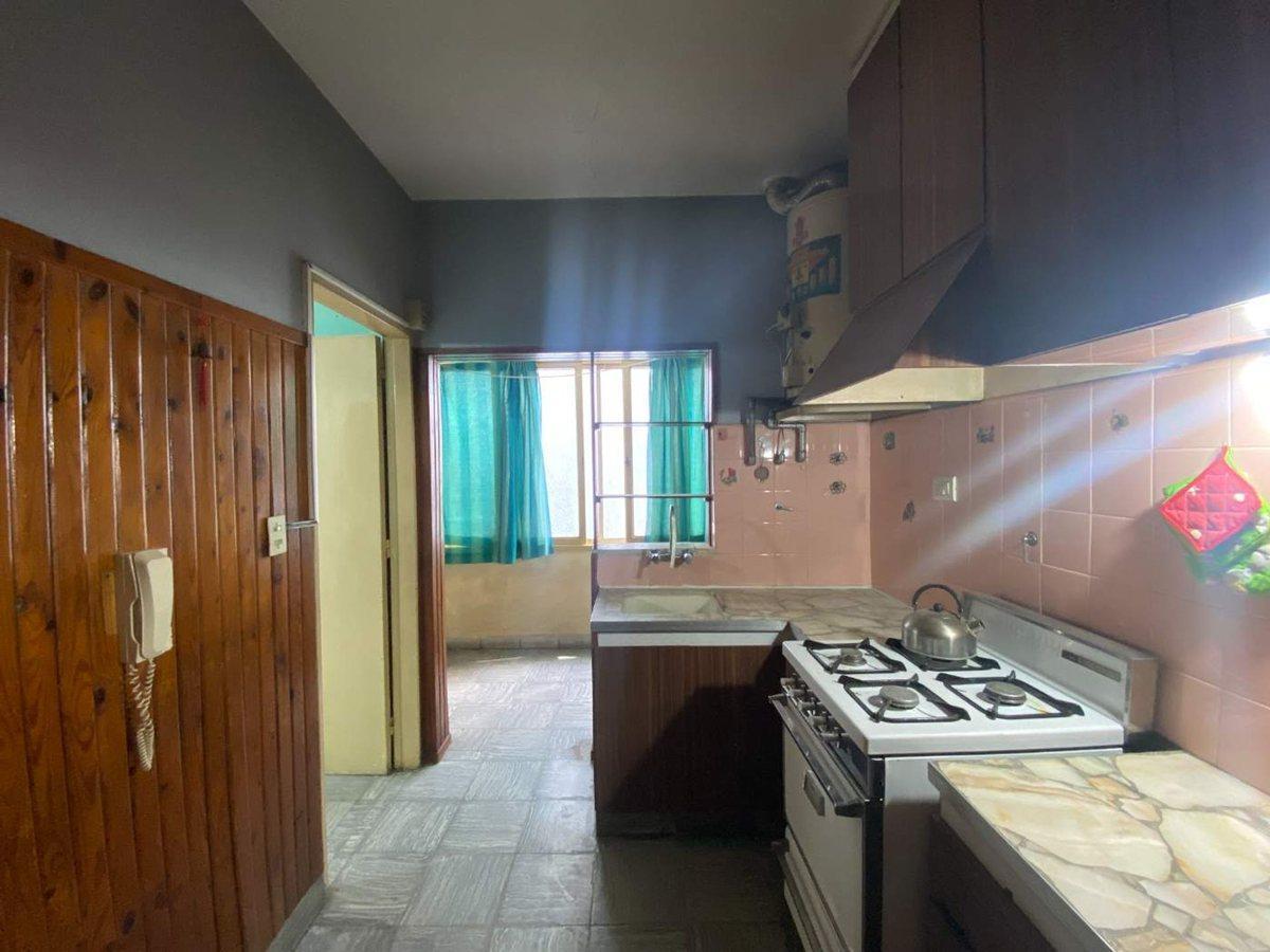 Foto de VENTA DEPARTAMENTO 3 AMBIENTES MORENO CENTRO, imagen 2