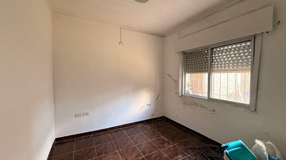 Foto de VENTA PH 3 AMBIENTES EN BURZACO C/COCHERA-PATIO, imagen 1