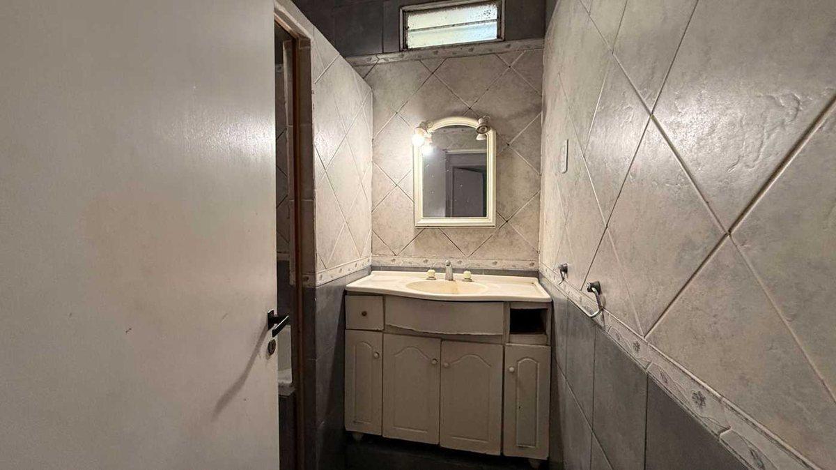 Foto de VENTA PH 3 AMBIENTES EN BURZACO C/COCHERA-PATIO, imagen 5