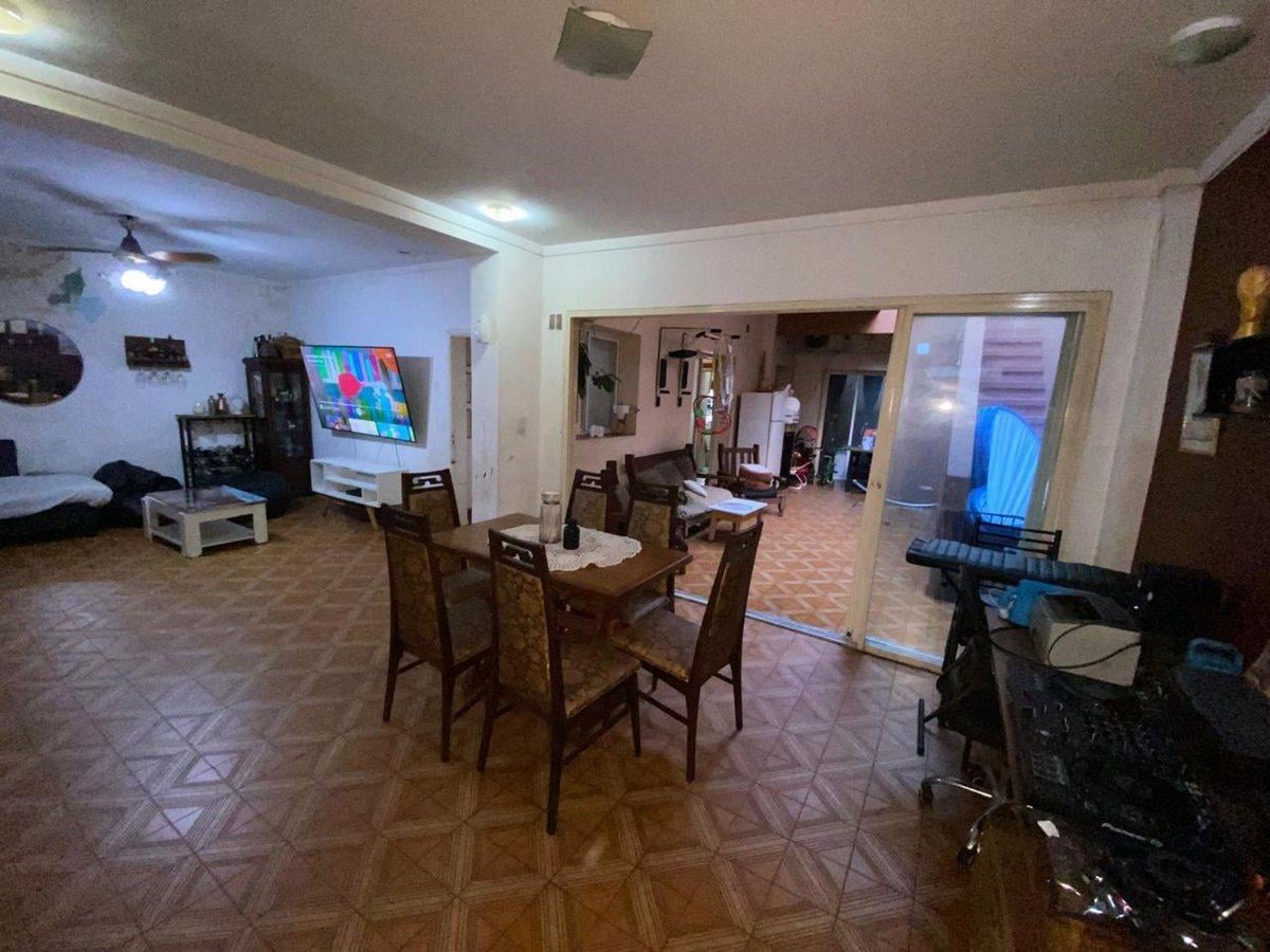 Foto de VENTA CASA 4 AMB CON 2 LOCALES VELEZ SARFIELD, imagen 4
