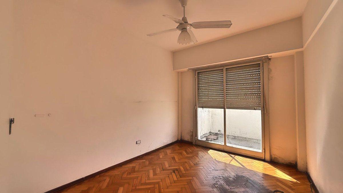 Foto de LINIERS DEPARTAMENTO 3 AMBIENTES VENTA PISO ALTO, imagen 5