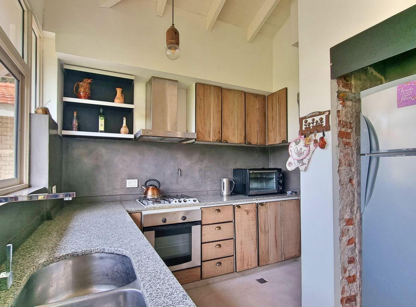 Foto de CASA CANNING VENTA 5 AMBIENTES LOS ROSALES PILETA, imagen 2
