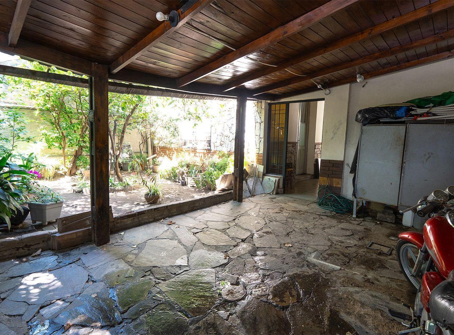 Foto de VENTA CASA 7 AMBIENTES VILLA PUEYRREDON CABA, imagen 2