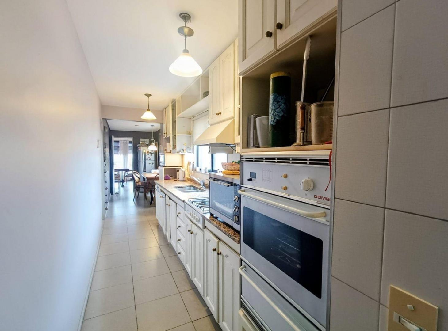 Foto de VENTA DEPTO 4 AMBIENTES CON COCHERA QUILMES CENTRO, imagen 3