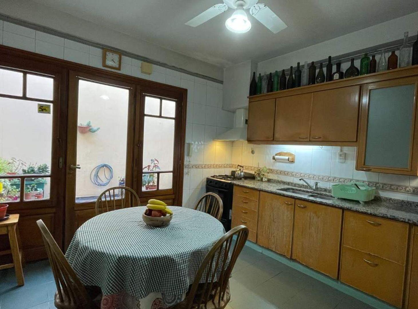 Foto de VENTA CASA 5 AMBIENTES ALMAGRO JARDIN QUINCHO, imagen 3