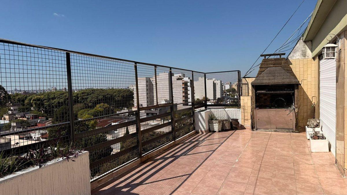Foto de MONTE CASTRO DEPARTAMENTO 5 AMBIENTES TERRAZA COCH, imagen 4